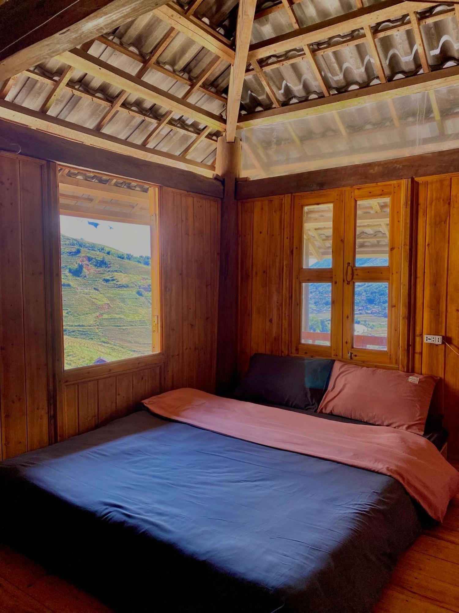 Pham'S House - Homestay & Cafe サパ エクステリア 写真